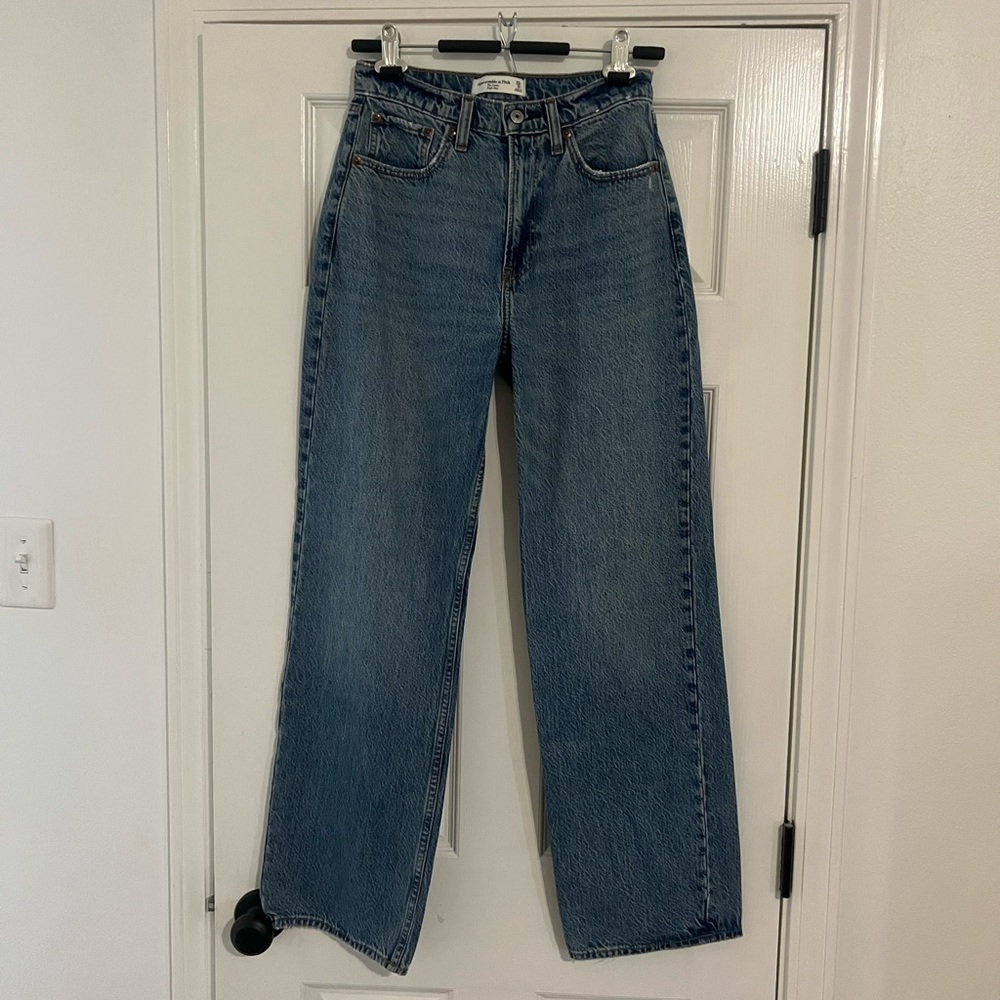 Abercrombie & Fitch The Loose High Rise